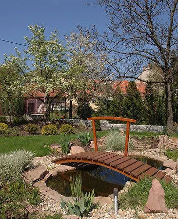 Aranykert Vendeghaz Erlau