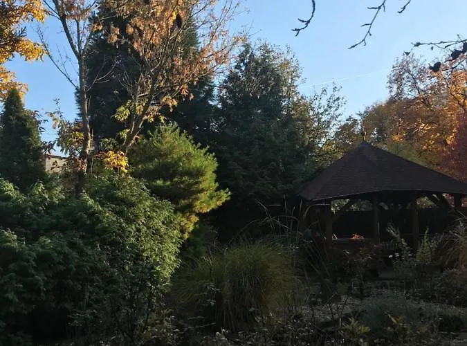 Aranykert Vendeghaz Guest house 4*