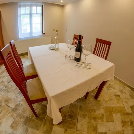 Guest house Aranykert Vendeghaz