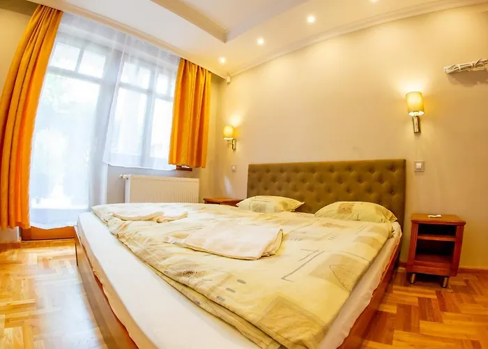 Aranykert Vendeghaz Guest house